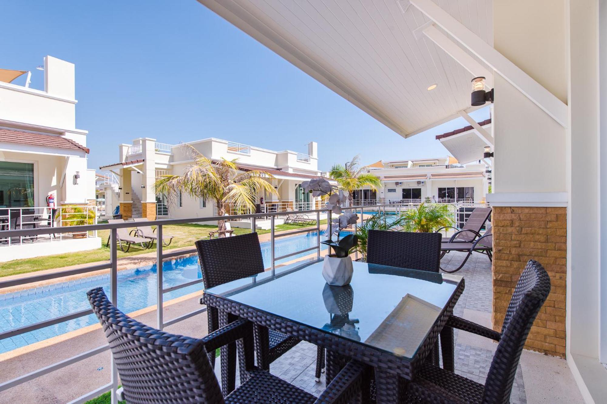Oriental Beach Pearl Resort Sam Roi Yot Exterior photo